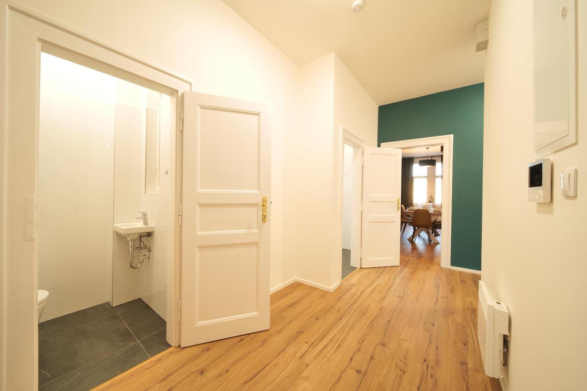 Royal Square View Residence Прага Экстерьер фото